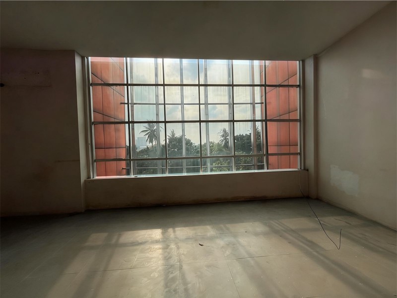  Dijual Mini Building Sangat Strategis di Jln. Raya Pasar Minggu