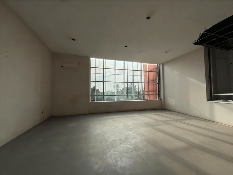  Dijual Mini Building Sangat Strategis di Jln. Raya Pasar Minggu