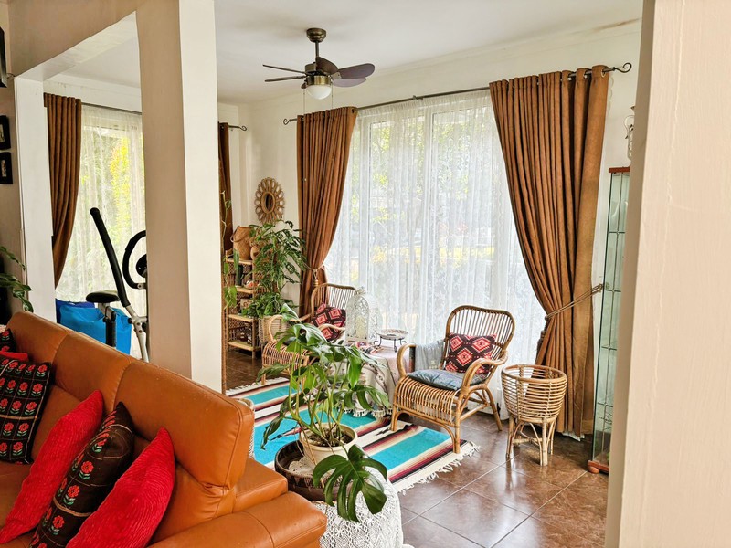 Rumah Hook di Kebayoran Residence Bintaro - Posisi Sudut Lebih Luas & Nyaman