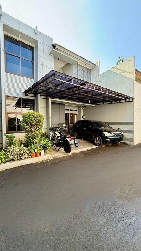 Rumah Nyaman Strategis di Pejaten Barat Jakarta Selatan