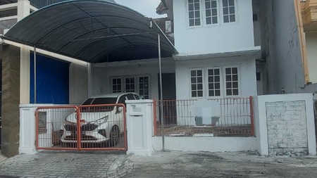 Jual Rumah 2 Lantai Villa Valensia Pakuwon Indah Surabaya Barat