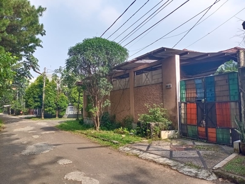 HOT SALE !!! Rumah Strategis di BSD dijual murah