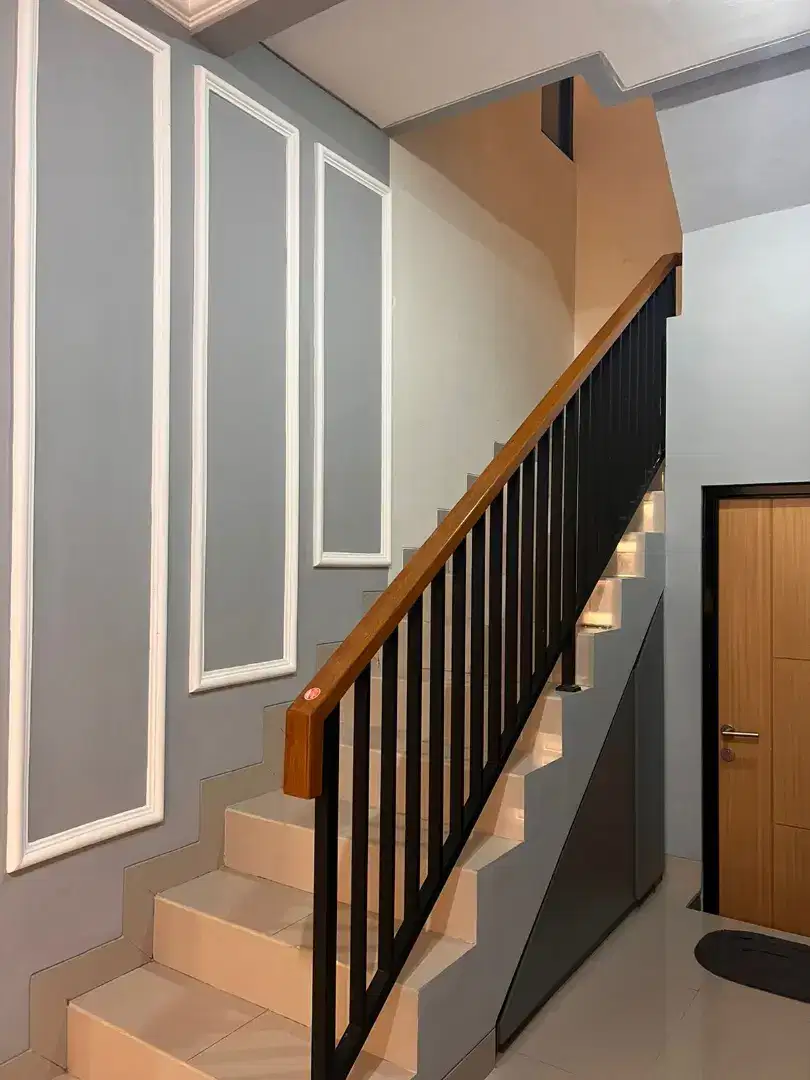 RUMAH DIJUAL SANGAT BAGUS FASILITAS KOLAM RENANG