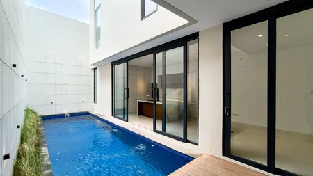 Rumah Bagus,ada kolam renang di Jakarta Selatan