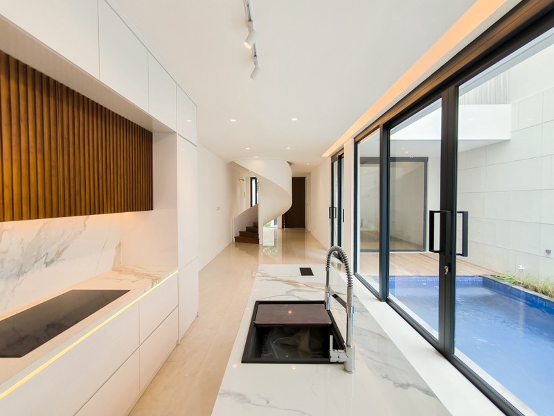 Rumah Bagus,ada kolam renang di Jakarta Selatan