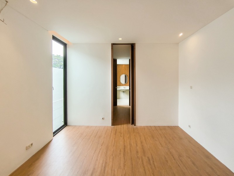 Rumah Bagus,ada kolam renang di Jakarta Selatan