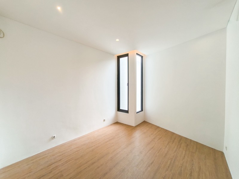 Rumah Bagus,ada kolam renang di Jakarta Selatan