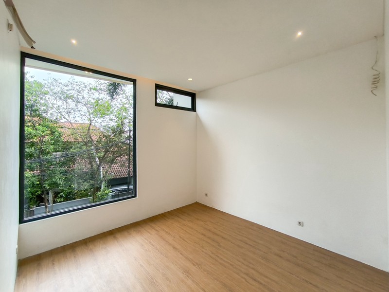 Rumah Bagus,ada kolam renang di Jakarta Selatan