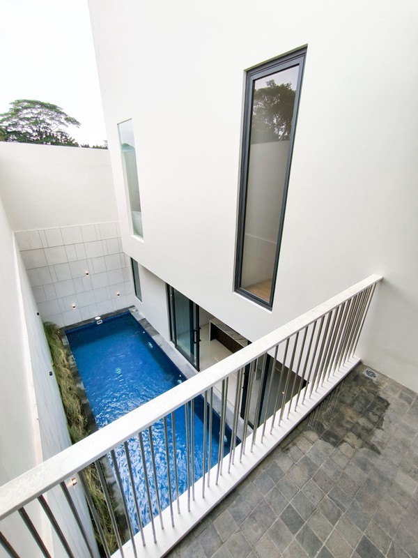 Rumah Bagus,ada kolam renang di Jakarta Selatan