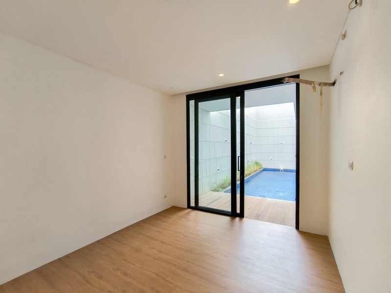 Rumah Bagus,ada kolam renang di Jakarta Selatan