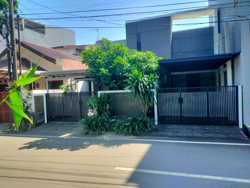 Rumah 1 Lantai, Nyaman dan Bebas Banjir di Jombang