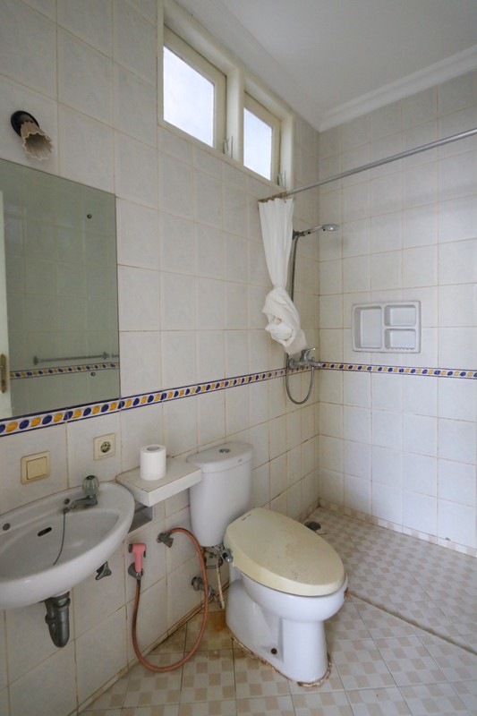 Rumah di Kasuari Bintaro Jaya Sektor 9, dekat Maleo, Mertilang