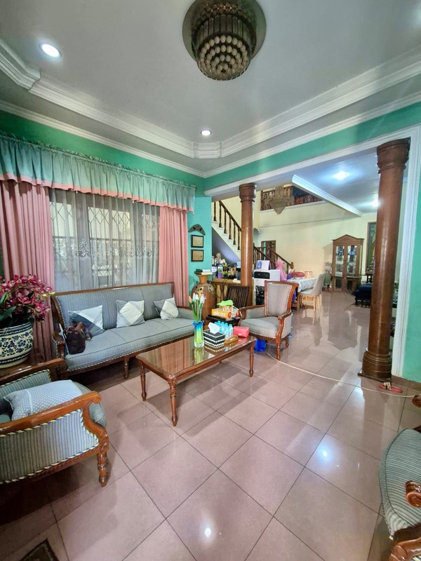 Dijual rumah 2 lantai terawat dan siap huni di Jl Kemuning 1, Pejaten Timur, Pasar Minggu Jakarta selatan