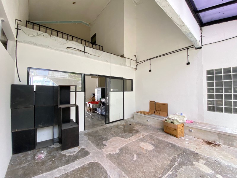 Cinere Bukit Cinere Raya Cafe Pinggir Jalan Raya Luas 378 Siap Pakai