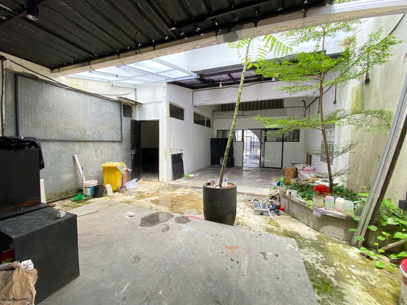 Cinere Bukit Cinere Raya Cafe Pinggir Jalan Raya Luas 378 Siap Pakai