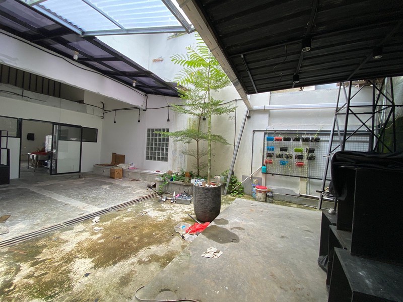 Cinere Bukit Cinere Raya Cafe Pinggir Jalan Raya Luas 378 Siap Pakai