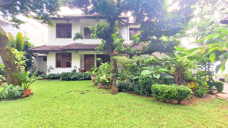 DIJUAL RUMAH MEWAH DENGAN TAMAN ASRI & KOLAM RENANG DI PEJATEN - JAKARTA SELATAN