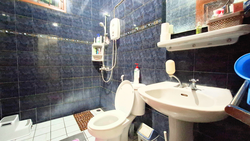 DIJUAL RUMAH MEWAH DENGAN TAMAN ASRI & KOLAM RENANG DI PEJATEN - JAKARTA SELATAN