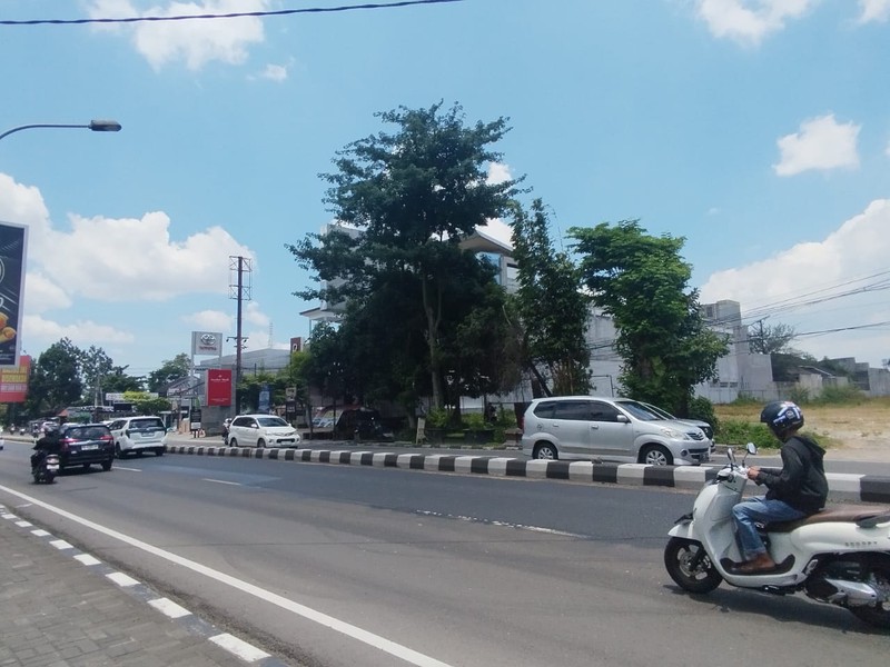 Investasi Skala Besar Tanah Luas dengan Lebar Depan 40 Meter di Jalur Utama Jogja-Magelang, Sendangadi, Mlati, Sleman