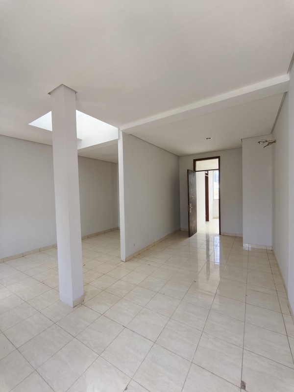 Sewa Ruko Strategis 4 Lantai Jalan Johar Menteng