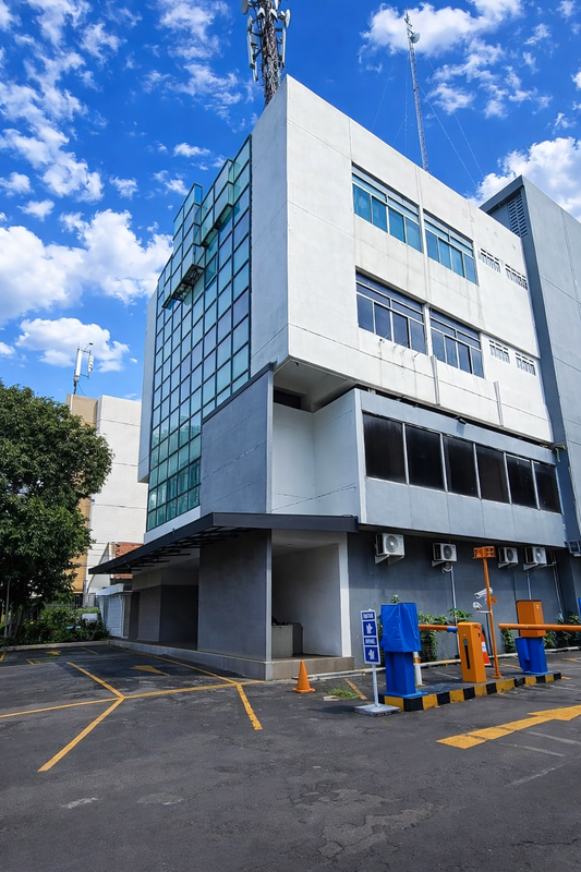 Gedung Komersial 4 Lantai Lokasi Premium Strategis Cikini, Menteng Jakarta Pusat