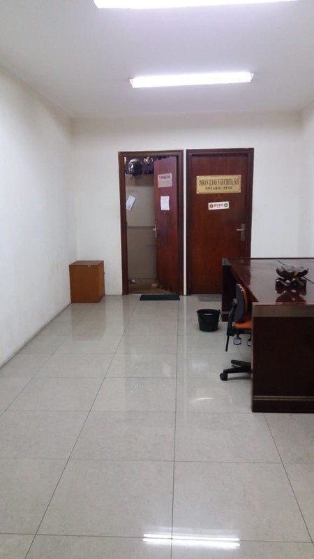 Gedung Komersial 4 Lantai Lokasi Premium Strategis Cikini, Menteng Jakarta Pusat