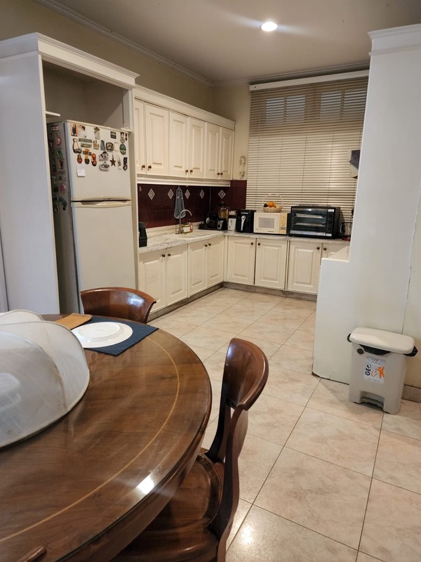 Rumah Bagus, Nyaman dan Asri, Siap Huni di Jakarta Selatan