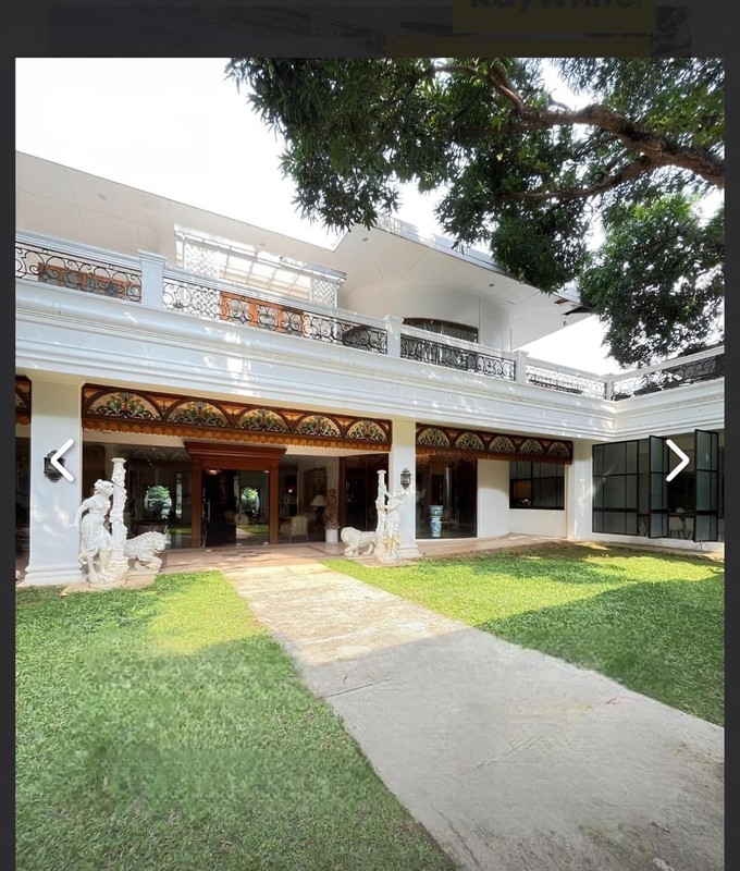 Rumah Mewah Simprug Golf Strategis Siap Huni