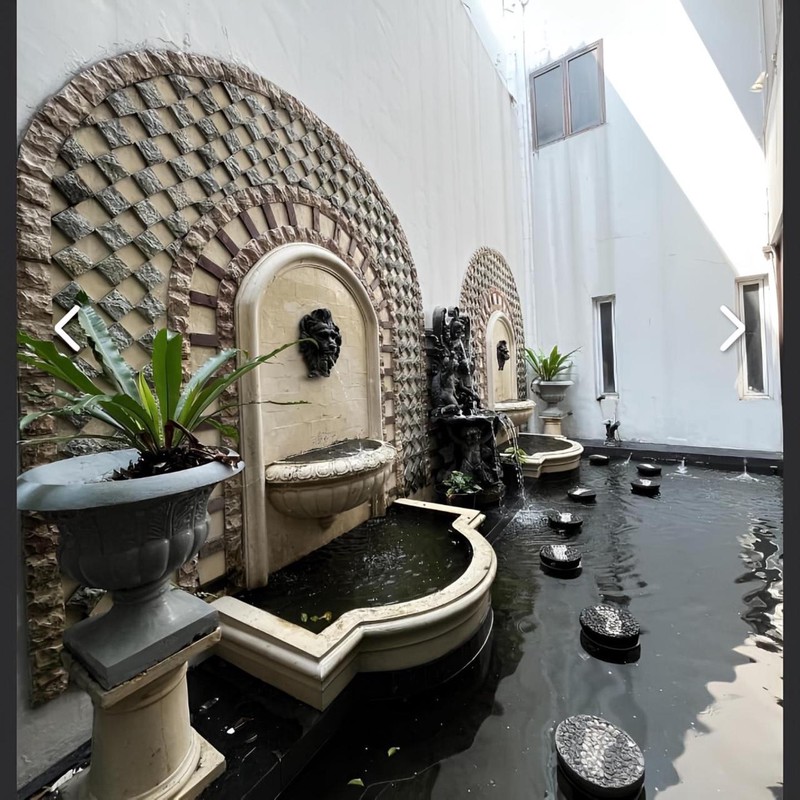 Rumah Mewah Simprug Golf Strategis Siap Huni