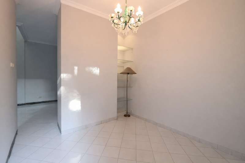 Rumah di Kasuari Bintaro Jaya Sektor 9, dekat Maleo, Mertilang