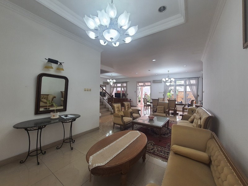 Rumah Full Furnished di Kota Wisata, Cibubur