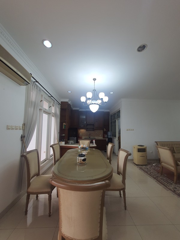 Rumah Full Furnished di Kota Wisata, Cibubur