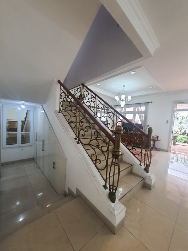 Rumah Full Furnished di Kota Wisata, Cibubur