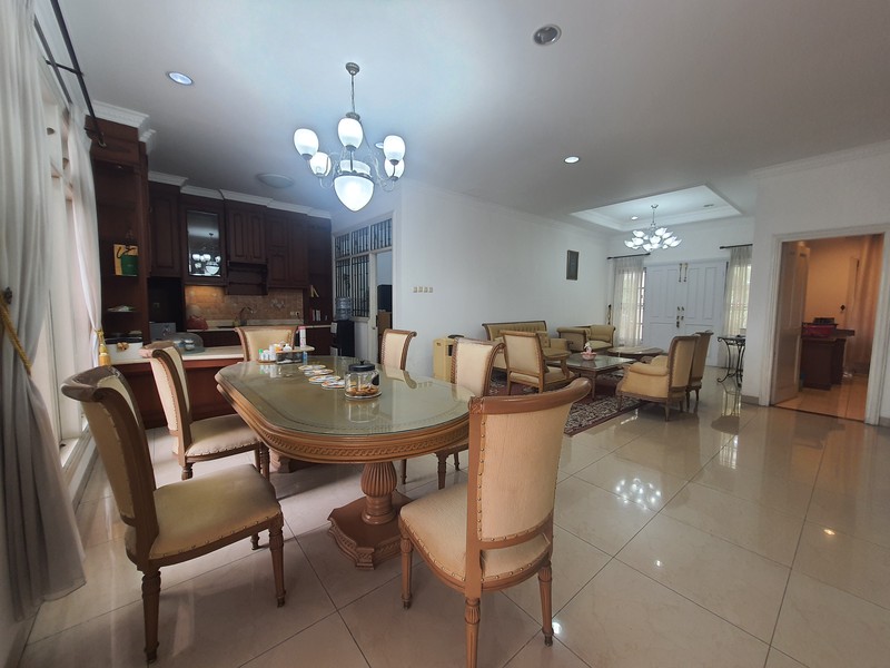 Rumah Full Furnished di Kota Wisata, Cibubur