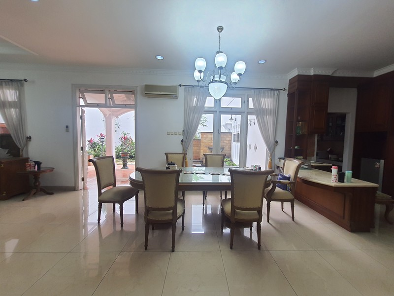 Rumah Full Furnished di Kota Wisata, Cibubur