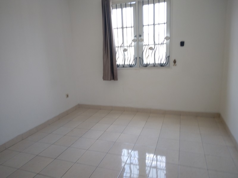 RUMAH CANTIIK DAN ASRI SIAP HUNI DI KOTA WISATA CIBUBUR HARGA NEGO