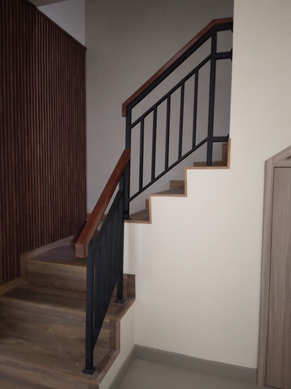 RUMAH COZY NYAMAN DAN SEJUK SIAP HUNI DI KOTA WISATA CIBUBUR