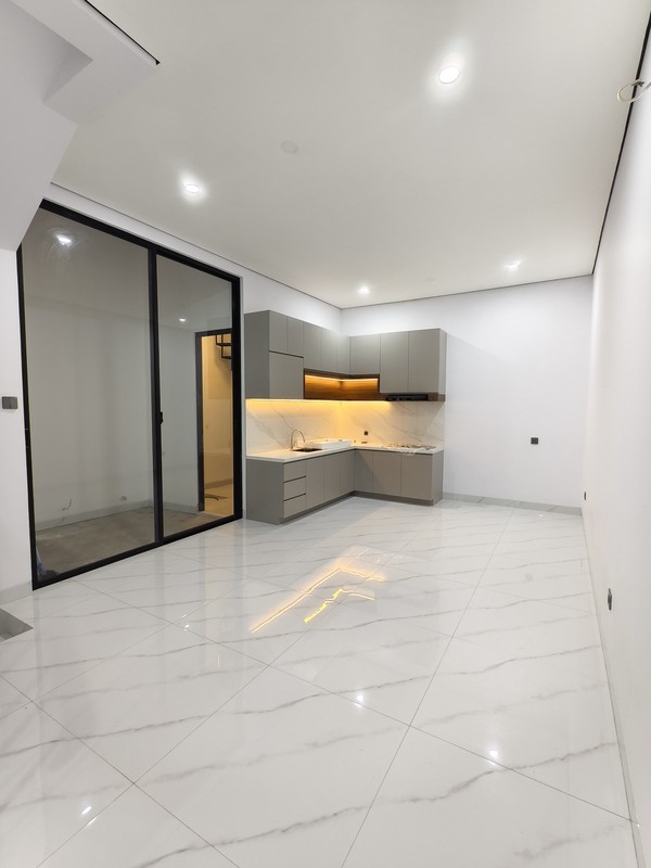 Brand New House di Griya Loka BSD City