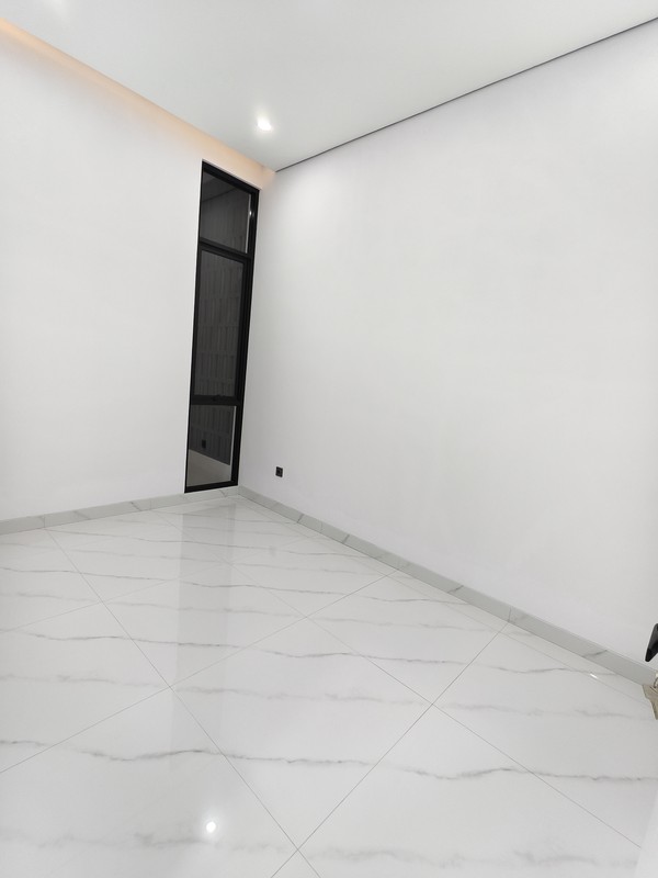 Brand New House di Griya Loka BSD City