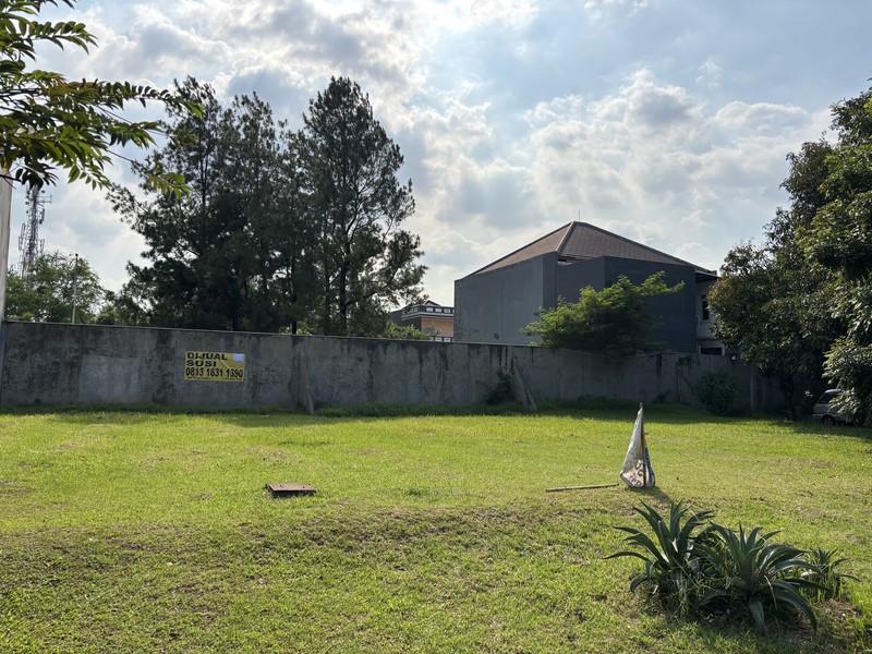 Kavling Hoek ber IMB dalam Cluster di Kota Wisata