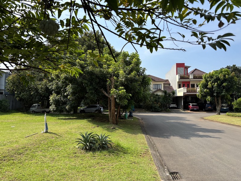 Kavling Hoek ber IMB dalam Cluster di Kota Wisata