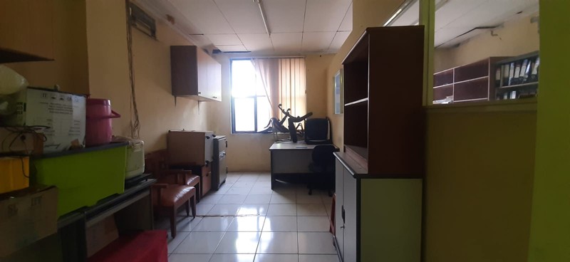 Ruko 3,5Lantai Diarea Strategis Jl Veteran Raya Bintaro Jak-Sel