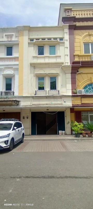 disewa ruko strategis siap huni ruko golden madrid 2 BSD City