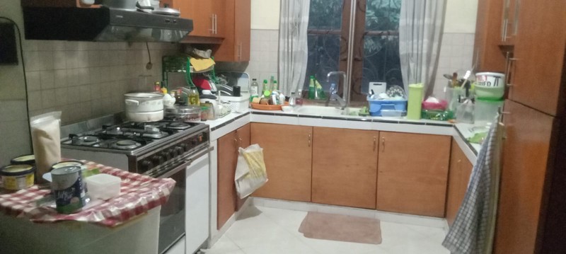 DI JUAL RUMAH SURABAYA TIMUR 2 LANTAI FULL FURNISH SIAP HUNI