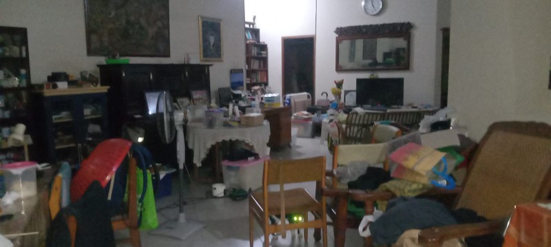 DI JUAL RUMAH SURABAYA TIMUR 2 LANTAI FULL FURNISH SIAP HUNI