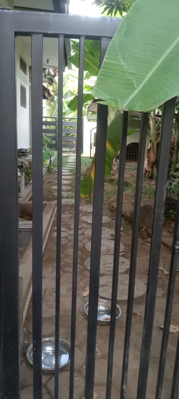 DI JUAL RUMAH SURABAYA TIMUR 2 LANTAI FULL FURNISH SIAP HUNI