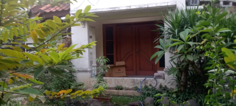 DI JUAL RUMAH SURABAYA TIMUR 2 LANTAI FULL FURNISH SIAP HUNI