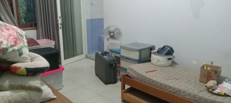 DI JUAL RUMAH SURABAYA TIMUR 2 LANTAI FULL FURNISH SIAP HUNI