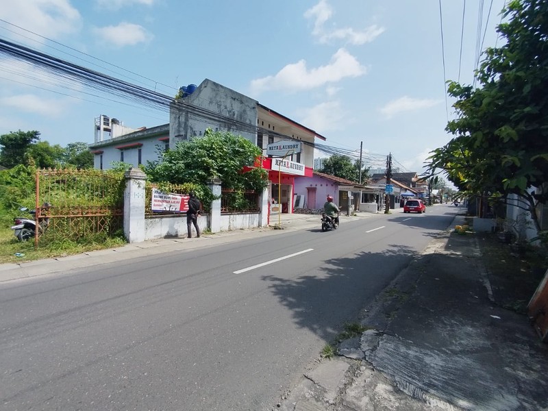 Tanah Strategis 1400 Meter Persegi di Jl. Lempongsari Raya, Ngaglik Cocok untuk Investasi & Hunian Eksklusif