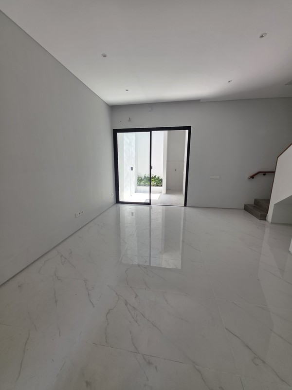 Dijual Rumah Pandugo Timur Surabaya Modern Minimalis Premium